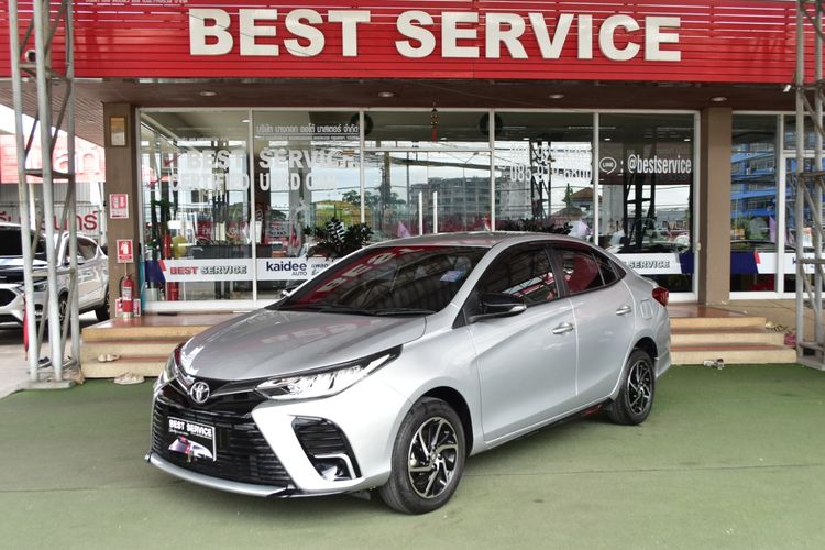 Toyota Yaris ATIV 2022.0 มือสอง เบนซิน ไมล์ ไมล์แท้ เครดิตดีออกรถ 0 บาท