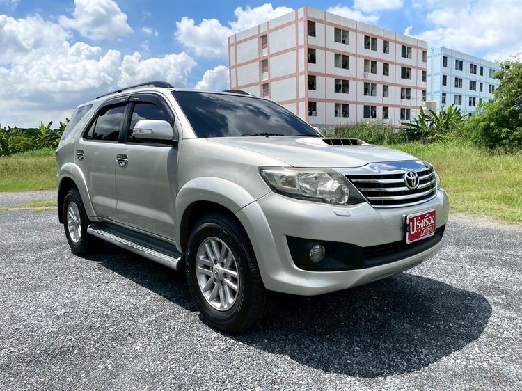 Toyota Fortuner 2012.0 มือสอง ดีเซล ไมล์ จัดไฟแนนซ์ได้ ไมล์แท้ - Image 3