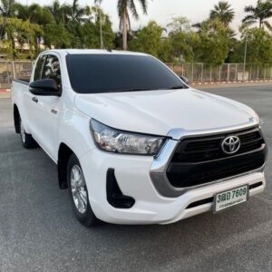 Toyota Hilux Revo 2023.0 มือสอง ดีเซล ไมล์ ฟรีดาวน์ เช็กศูนย์ทุกระยะ
