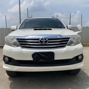 Toyota Fortuner 2012.0 มือสอง ดีเซล ไมล์ รถบ้านแท้ มือเดียว