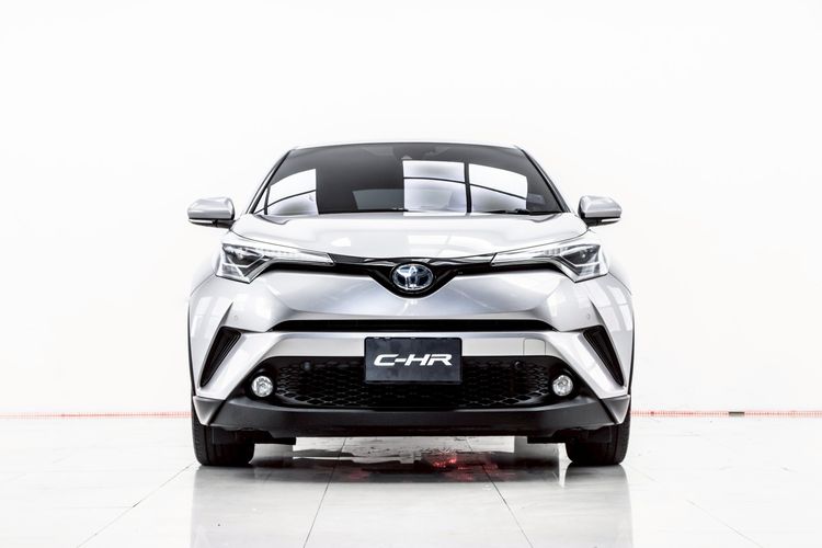 Toyota C-HR 2018.0 มือสอง ไฮบริด ไมล์  จัดไฟแนนซ์ได้ เครดิตดีออกรถ 0 บาท - Image 4