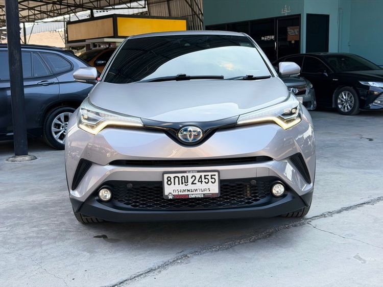 Toyota C-HR 2018.0 มือสอง ไฮบริด ไมล์ ฟรีดาวน์ เช็กศูนย์ทุกระยะ - Image 2