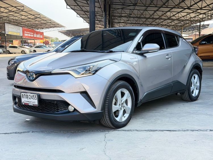 Toyota C-HR 2018.0 มือสอง ไฮบริด ไมล์ ฟรีดาวน์ เช็กศูนย์ทุกระยะ - Image 3