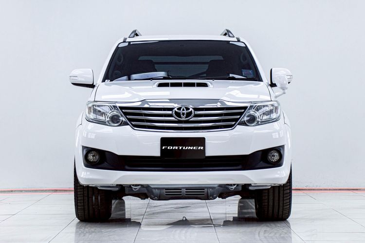 Toyota Fortuner 2014.0 มือสอง ดีเซล ไมล์  ฟรีดาวน์ มือเดียว - Image 4