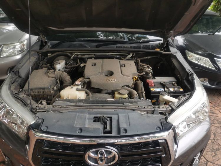 Toyota Hilux Revo 2020.0 มือสอง ดีเซล ไมล์ เครดิตดีออกรถ 0 บาท รถบ้านแท้ - Image 4