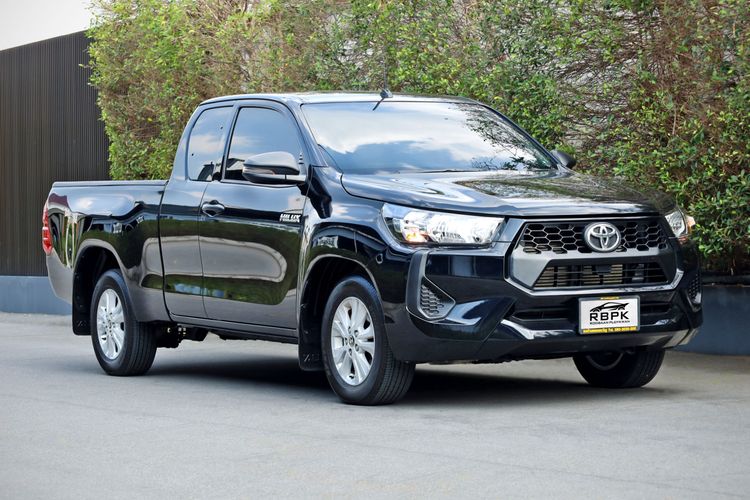 Toyota Hilux Revo 2024.0 มือสอง ดีเซล ไมล์  เช็กศูนย์ทุกระยะ เครดิตดีออกรถ 0 บาท - Image 3