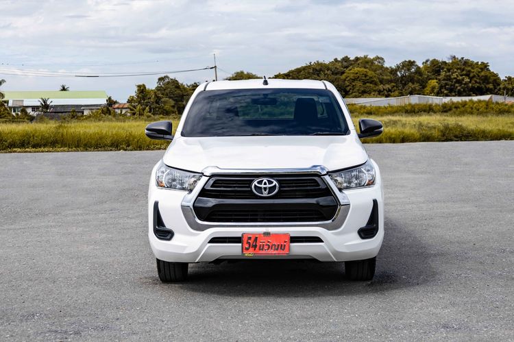 Toyota Hilux Revo 2022.0 มือสอง ดีเซล ไมล์ รถบ้านแท้ เครดิตดีออกรถ 0 บาท - Image 2