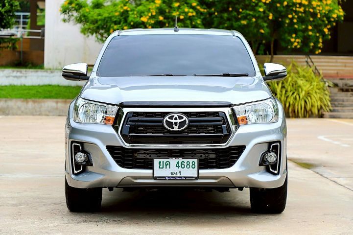 Toyota Hilux Revo 2020.0 มือสอง ดีเซล ไมล์ ไมล์แท้ เครดิตดีออกรถ 0 บาท - Image 3
