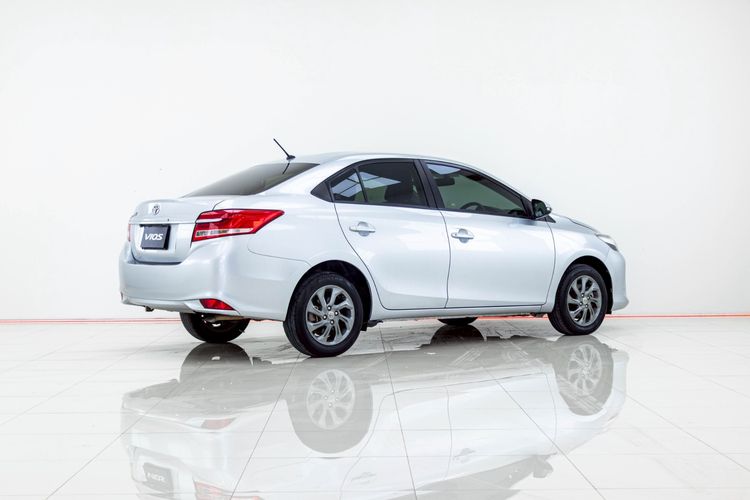 Toyota Vios 2021.0 มือสอง เบนซิน ไมล์  ไม่เคยชน จัดไฟแนนซ์ได้ - Image 4