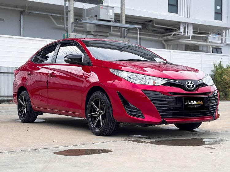 Toyota Yaris ATIV 2020.0 มือสอง เบนซิน ไมล์ ฟรีดาวน์ เครดิตดีออกรถ 0 บาท - Image 3