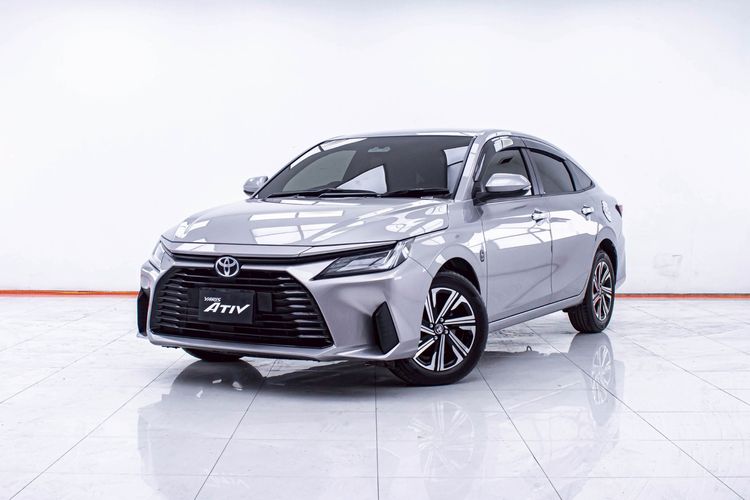 Toyota Yaris ATIV 2023.0 มือสอง เบนซิน ไมล์ เช็กศูนย์ทุกระยะ สภาพนางฟ้า