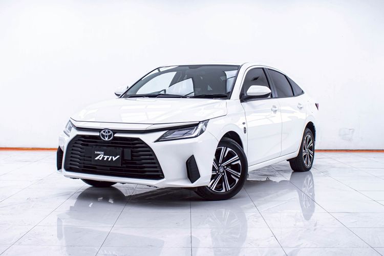 Toyota Yaris ATIV 2023.0 มือสอง เบนซิน ไมล์  เช็กศูนย์ทุกระยะ เครดิตดีออกรถ 0 บาท