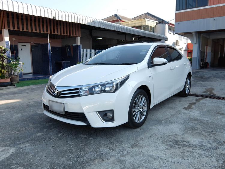 Toyota Altis 2015.0 มือสอง เบนซิน ไมล์ ฟรีดาวน์ เช็กศูนย์ทุกระยะ