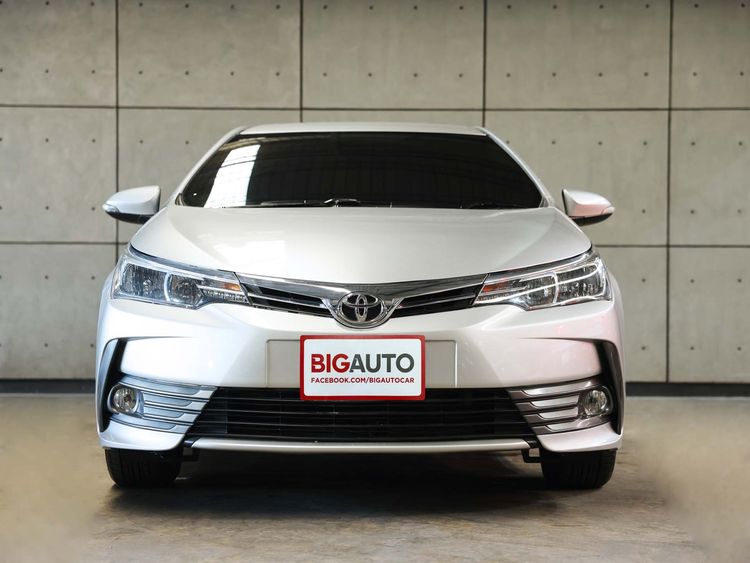 Toyota Altis 2018.0 มือสอง เบนซิน ไมล์  จัดไฟแนนซ์ได้ รถบ้านแท้ - Image 4