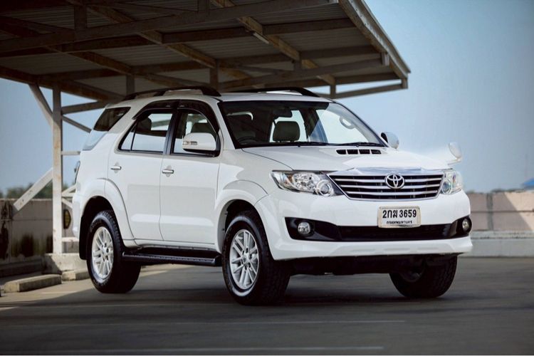 Toyota Fortuner 2013.0 มือสอง ดีเซล ไมล์ ไม่เคยชน สภาพนางฟ้า - Image 3
