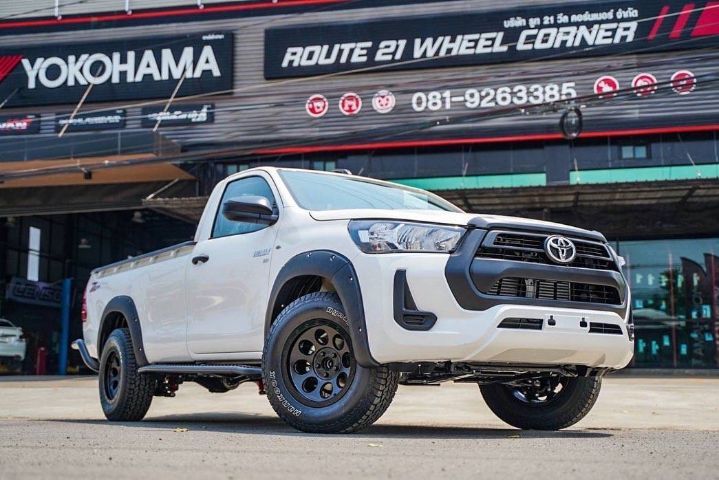 Toyota Hilux Revo 2022.0 มือสอง ดีเซล ไมล์  ไม่เคยชน ฟรีดาวน์ - Image 3