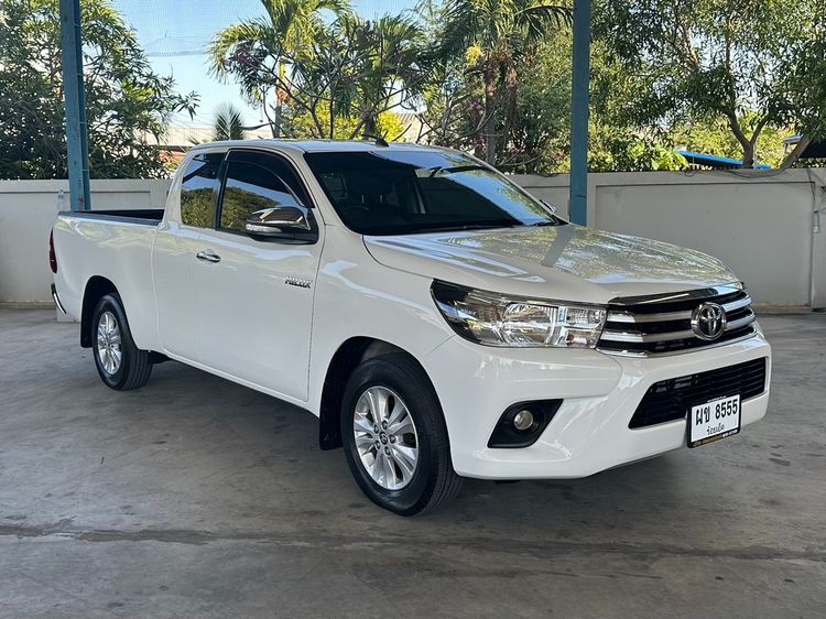 Toyota Hilux Revo 2017.0 มือสอง ดีเซล ไมล์ ฟรีดาวน์ มือเดียว - Image 2