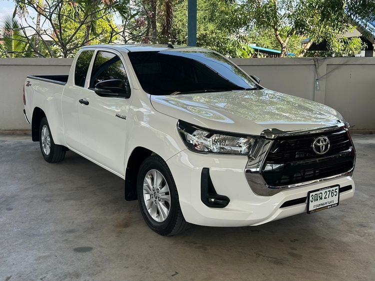 Toyota Hilux Revo 2021.0 มือสอง ดีเซล ไมล์ เครดิตดีออกรถ 0 บาท จัดไฟแนนซ์ได้ - Image 2