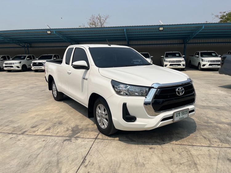 Toyota Hilux Revo 2021.0 มือสอง ดีเซล ไมล์  ไมล์แท้ ไม่เคยชน - Image 2