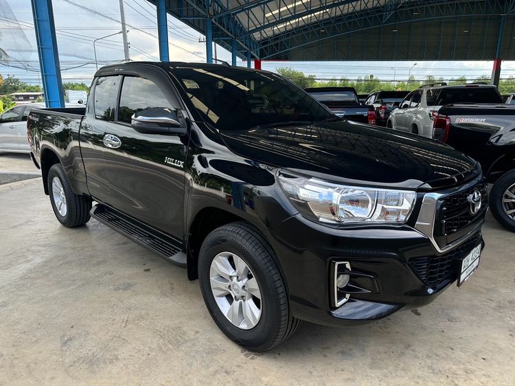 Toyota Hilux Revo 2019.0 มือสอง ดีเซล ไมล์  ไมล์แท้ เครดิตดีออกรถ 0 บาท - Image 2