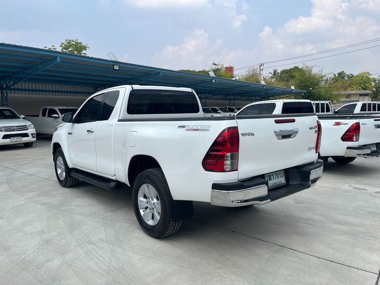 Toyota Hilux Revo 2019.0 มือสอง ดีเซล ไมล์ ฟรีดาวน์ เครดิตดีออกรถ 0 บาท - Image 4