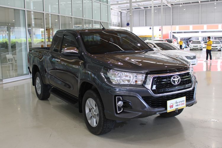 Toyota Hilux Revo 2020.0 มือสอง ดีเซล ไมล์  ฟรีดาวน์ มือเดียว - Image 3