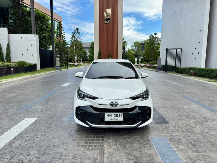 Toyota Yaris 2023.0 มือสอง เบนซิน ไมล์  ไม่เคยชน ฟรีดาวน์ - Image 2