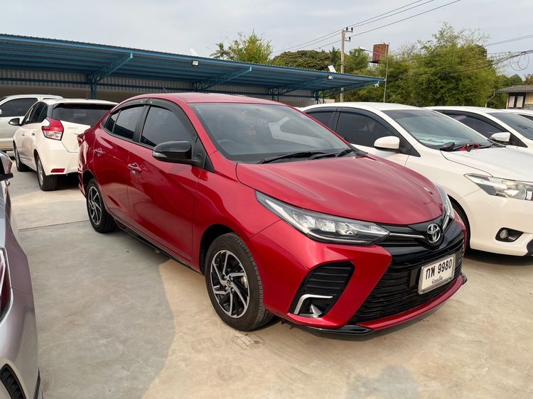 Toyota Yaris ATIV 2022.0 มือสอง เบนซิน ไมล์ ฟรีดาวน์ เช็กศูนย์ทุกระยะ - Image 2