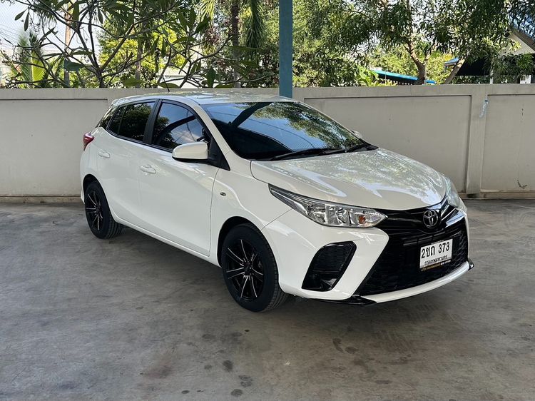 Toyota Yaris 2022.0 มือสอง เบนซิน ไมล์  มือเดียว เช็กศูนย์ทุกระยะ - Image 2