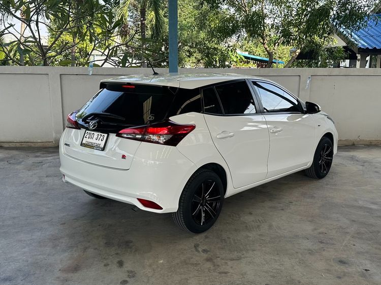 Toyota Yaris 2022.0 มือสอง เบนซิน ไมล์  มือเดียว เช็กศูนย์ทุกระยะ - Image 3