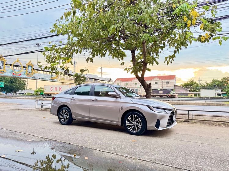 Toyota Yaris ATIV 2022.0 มือสอง เบนซิน ไมล์ รถบ้านแท้ เครดิตดีออกรถ 0 บาท