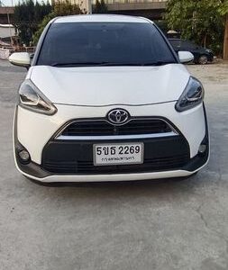 Toyota Sienta 2019.0 มือสอง เบนซิน ไมล์  เช็กศูนย์ทุกระยะ ฟรีดาวน์