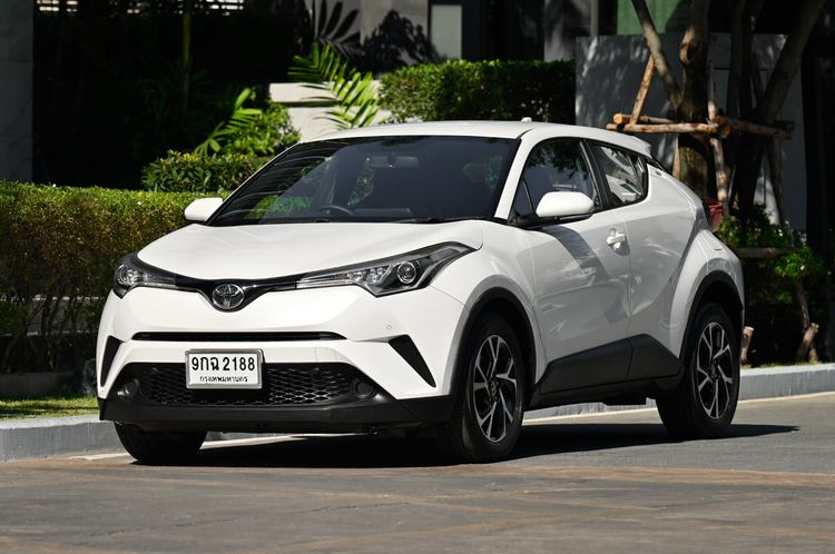 Toyota C-HR 2019.0 มือสอง เบนซิน ไมล์ เครดิตดีออกรถ 0 บาท มือเดียว