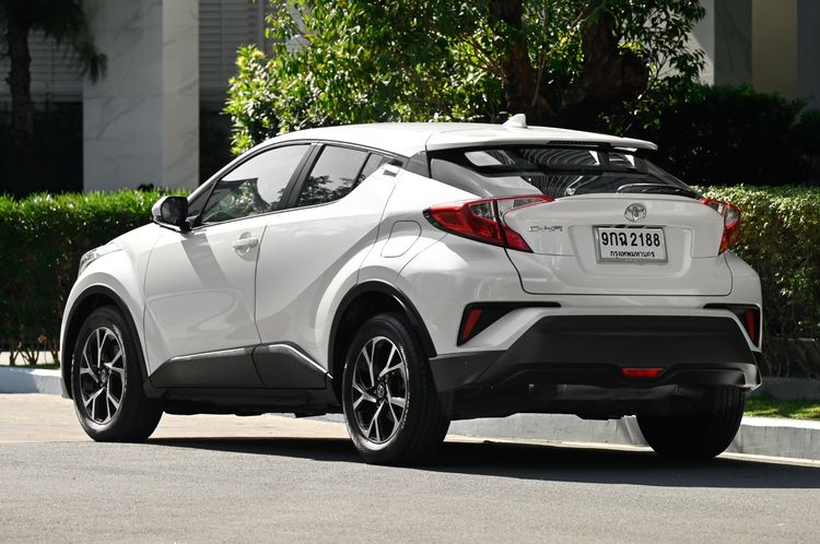 Toyota C-HR 2019.0 มือสอง เบนซิน ไมล์ เครดิตดีออกรถ 0 บาท มือเดียว - Image 3