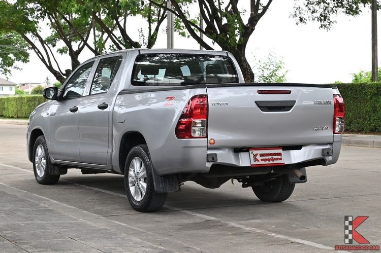 Toyota Hilux Revo 2021.0 มือสอง ดีเซล ไมล์  ฟรีดาวน์ มือเดียว - Image 3