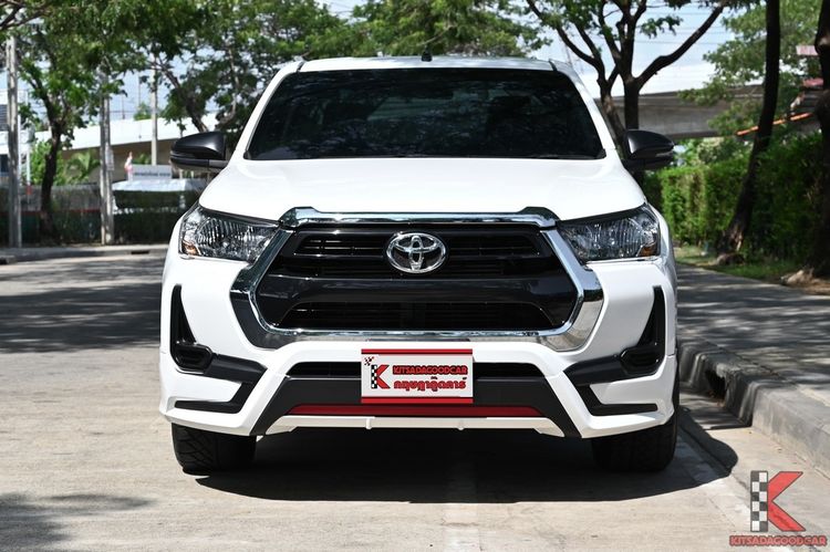 Toyota Hilux Revo 2023.0 มือสอง ดีเซล ไมล์  สภาพนางฟ้า รถบ้านแท้ - Image 2