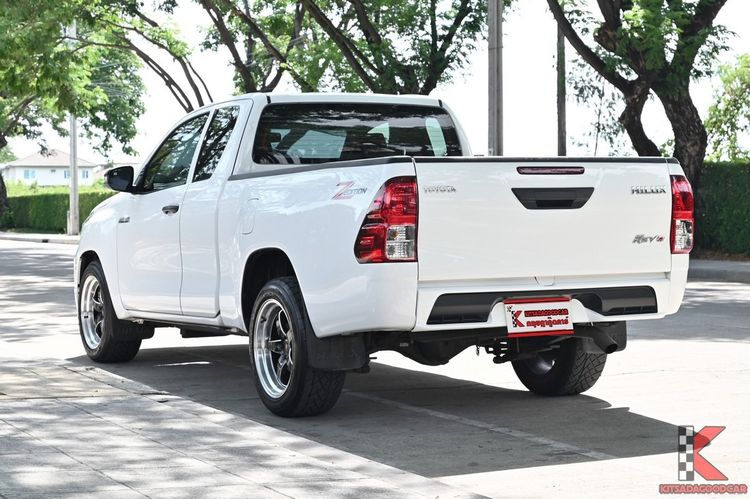Toyota Hilux Revo 2023.0 มือสอง ดีเซล ไมล์  สภาพนางฟ้า รถบ้านแท้ - Image 3