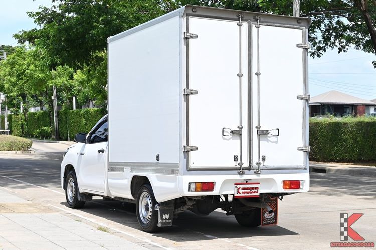 Toyota Hilux Revo 2022.0 มือสอง ดีเซล ไมล์  จัดไฟแนนซ์ได้ รถบ้านแท้ - Image 3