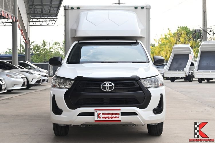 Toyota Hilux Revo 2021.0 มือสอง ดีเซล ไมล์ ไมล์แท้ ฟรีดาวน์ - Image 2