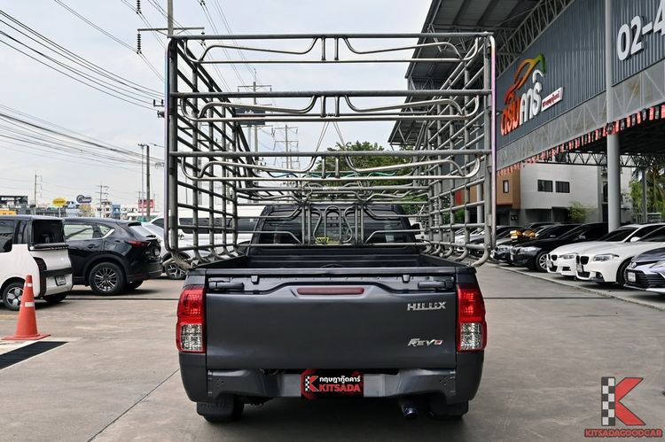 Toyota Hilux Revo 2022.0 มือสอง ดีเซล ไมล์ ฟรีดาวน์ เครดิตดีออกรถ 0 บาท - Image 4