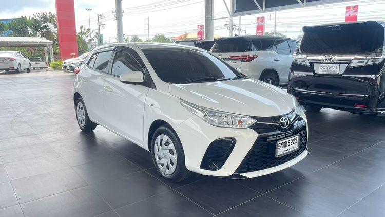 Toyota Yaris 2021.0 มือสอง เบนซิน ไมล์ ฟรีดาวน์ รถบ้านแท้